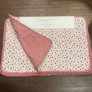 Cupcakes & Cashmere 4 Heart checks print Placemats Red White Quilted Valentines